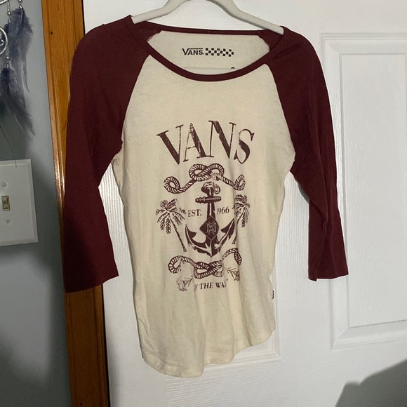 Vans Tops - Vans 3/4 sleeve top
